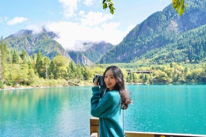 晚小包团精品线天跟团游大约多少钱尊龙凯时ag旗舰厅网站四川五天四(图2)